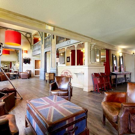 Brit Hotel Essentiel Cholet Eksteriør billede