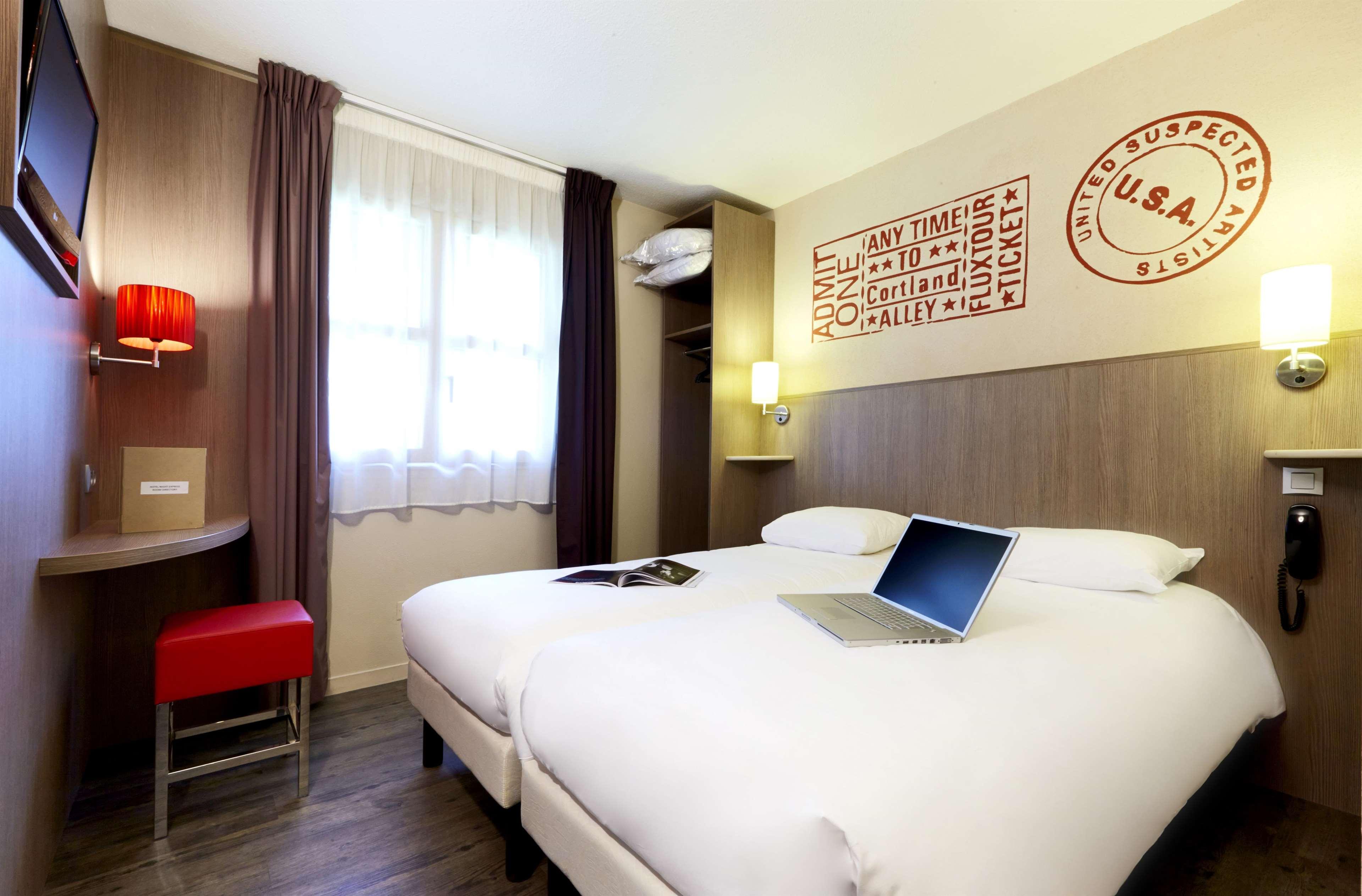 Brit Hotel Essentiel Cholet Eksteriør billede